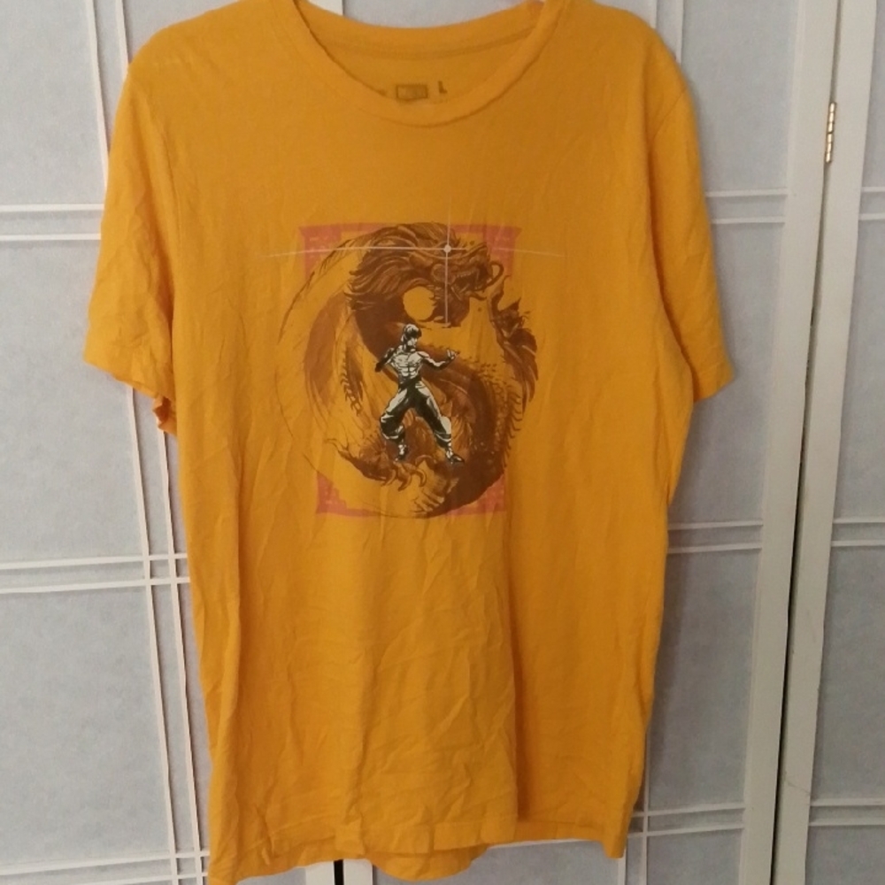 Mando Little Dragon Bruce Lee Yellow Short Sleeve Tee